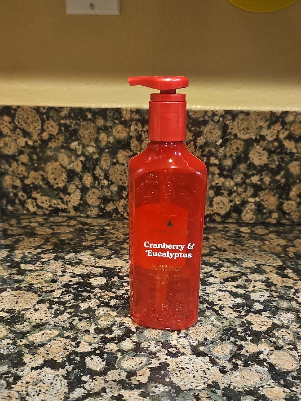 BBW Cranberry & Eucalyptus Cleansing Gel  Hand Soap